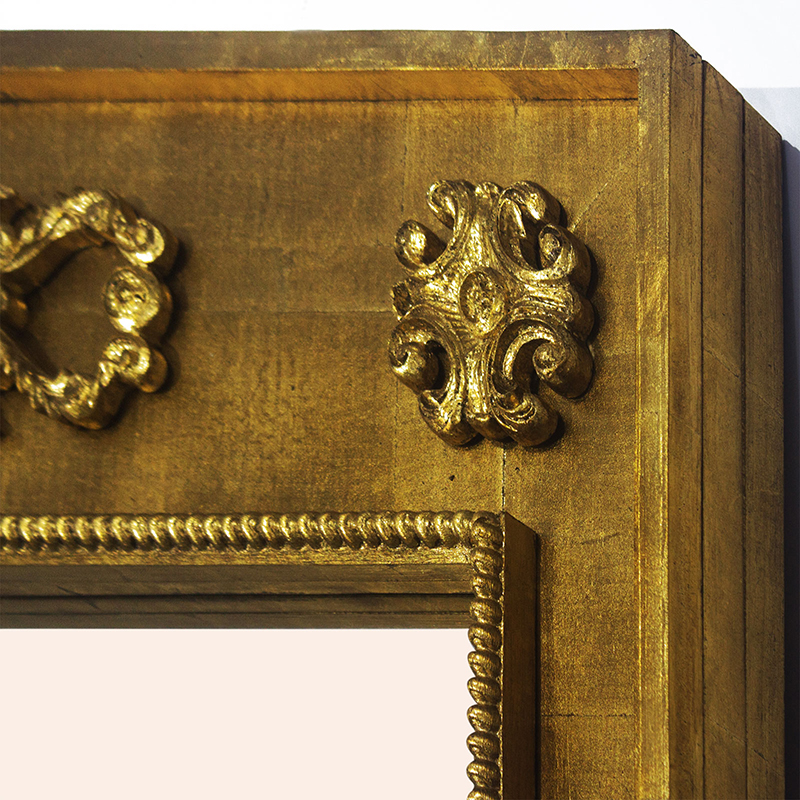 Moldura Decorativa R�stica Cl�ssica Dourada com Apliques - Esp.099